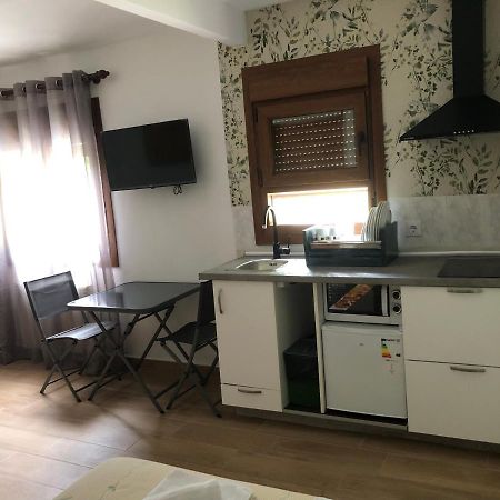 Hostal-Restaurante Fogon De Gredos 기산도 외부 사진
