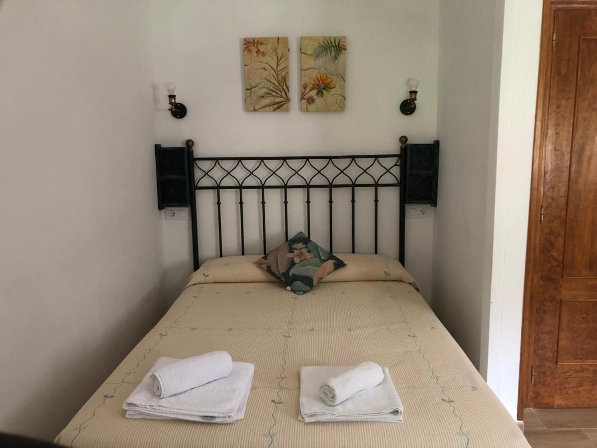 Hostal-Restaurante Fogon De Gredos 기산도 외부 사진