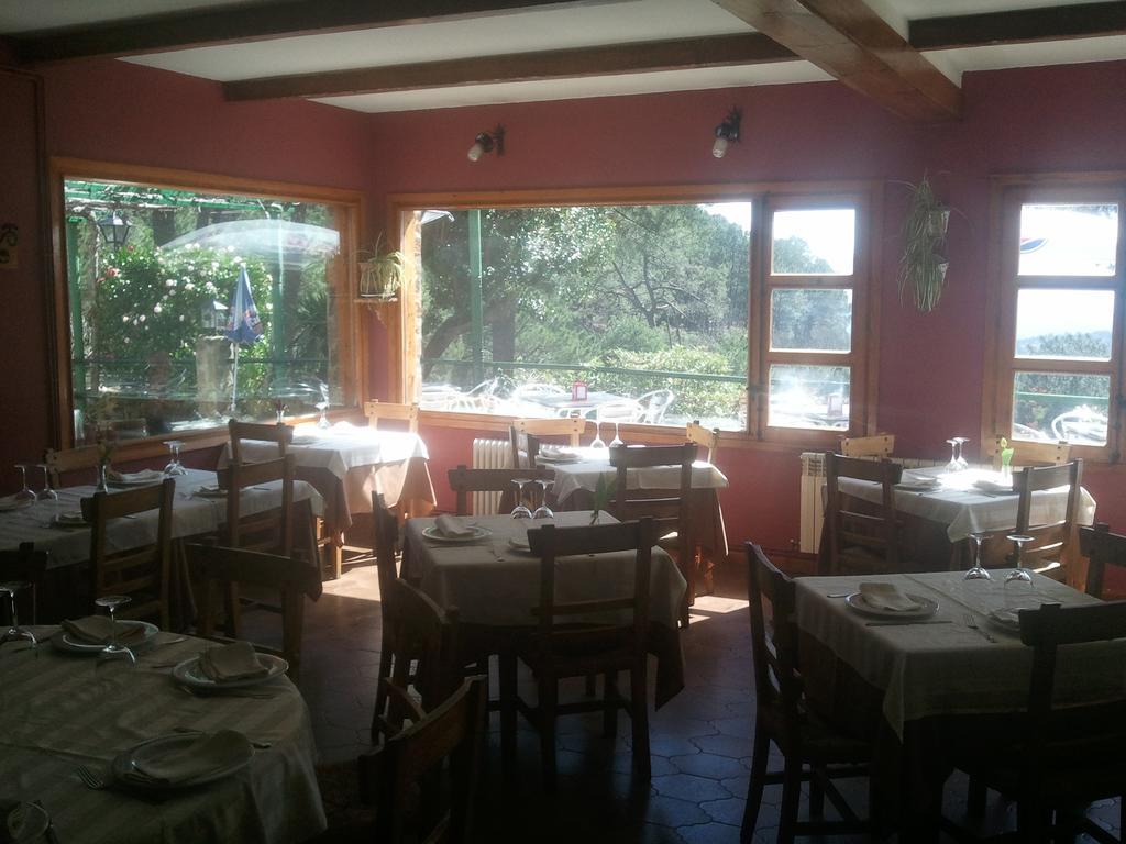 Hostal-Restaurante Fogon De Gredos 기산도 외부 사진