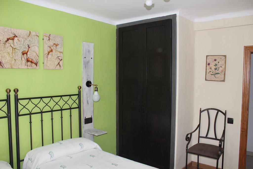 Hostal-Restaurante Fogon De Gredos 기산도 외부 사진